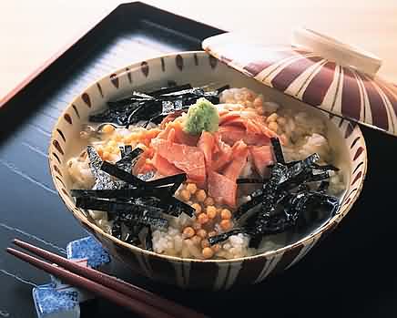 隔夜饭当午餐致肠胃病