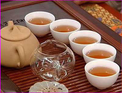 这10种茶再爱也不能喝 空腹喝茶对脾胃有害
