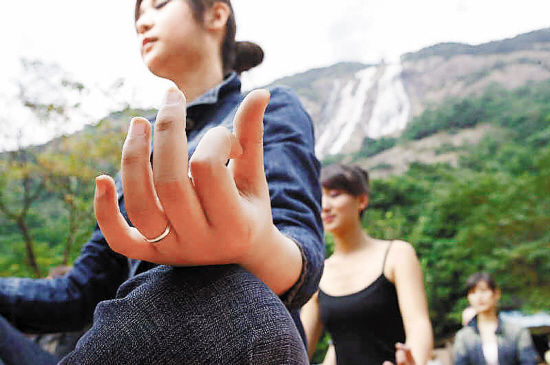 说话多耗气伤阴 说话太急为肝火旺易“出血”